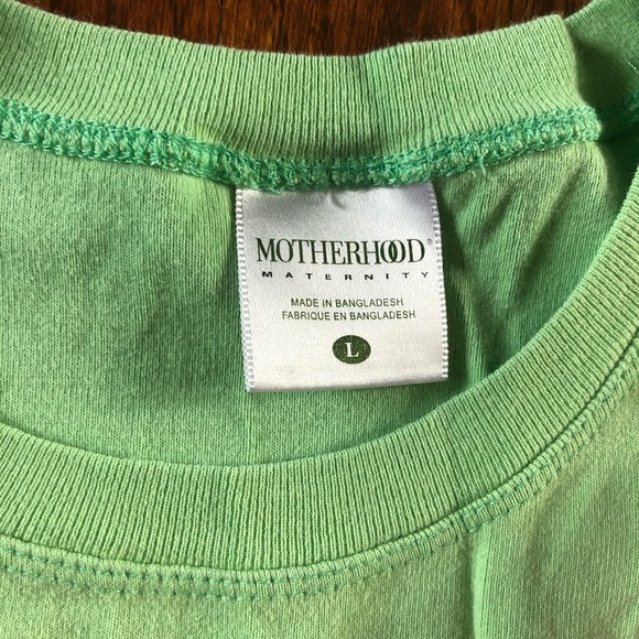 2 maternity 3/4-length sleeve shirts - Picture 2 of 3